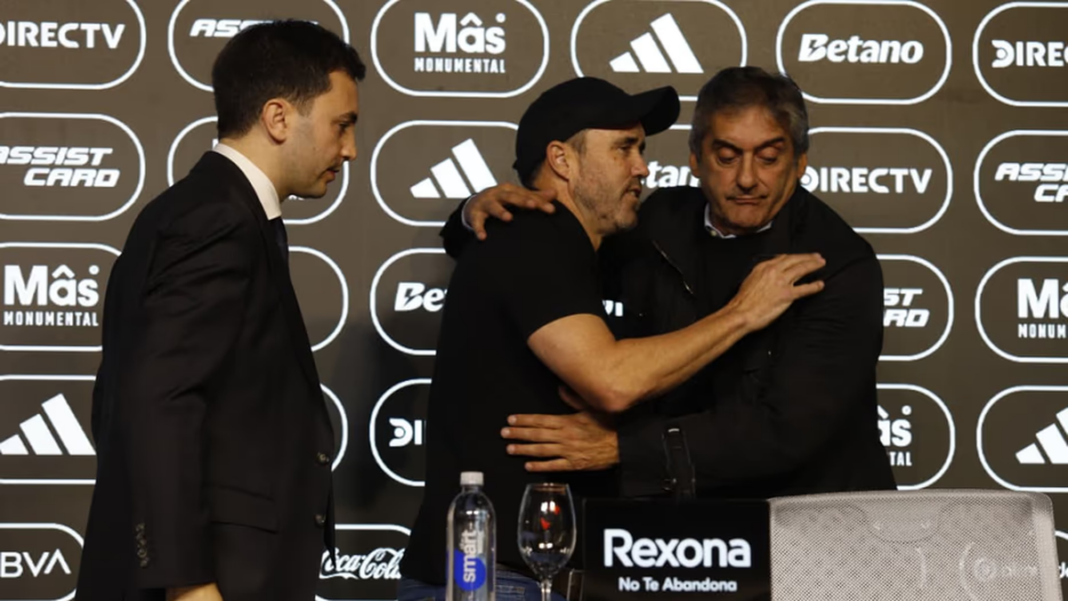 Eduardo Coudet en conferencia de prensa