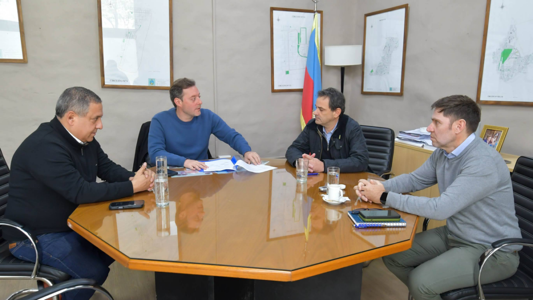 Reunión entre intendentes de Belén, ministro de Gobierno y representantes de MARA