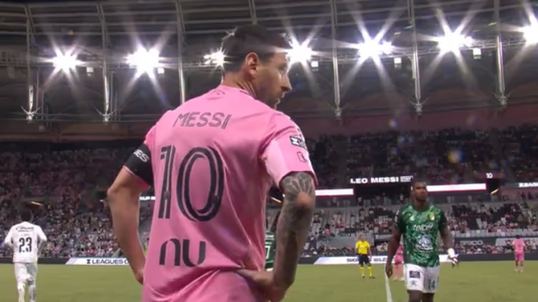 Lionel Messi durante el partido entre Inter Miami y León de México