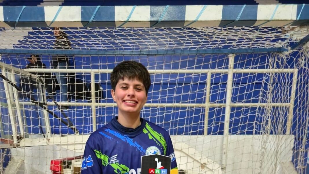 Maite Matesich en partido de handball