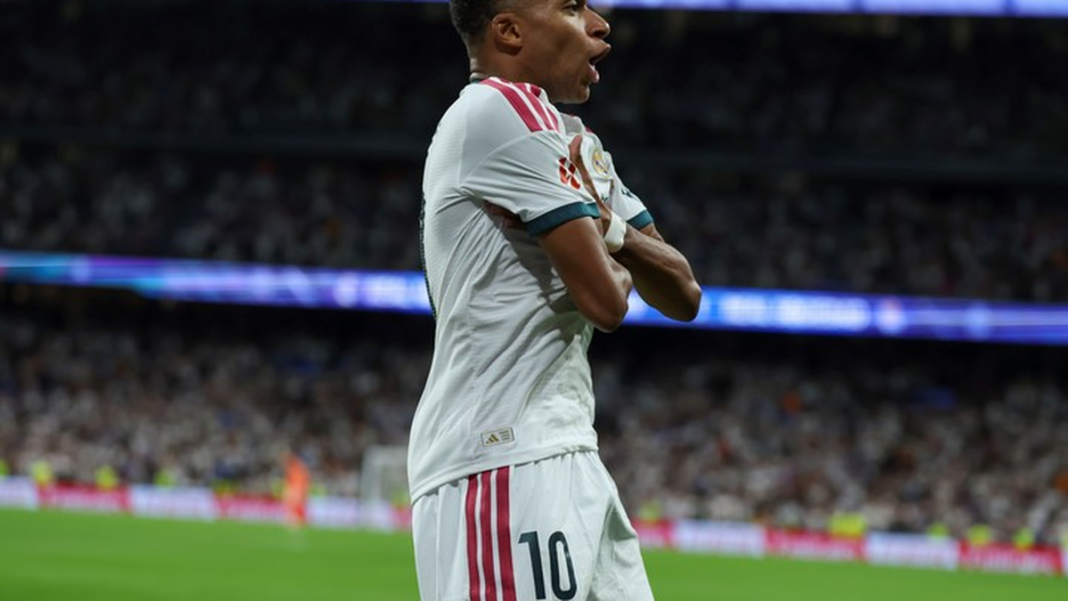 Kylian Mbappé celebra uno de sus goles en el partido Real Madrid vs Real Sociedad