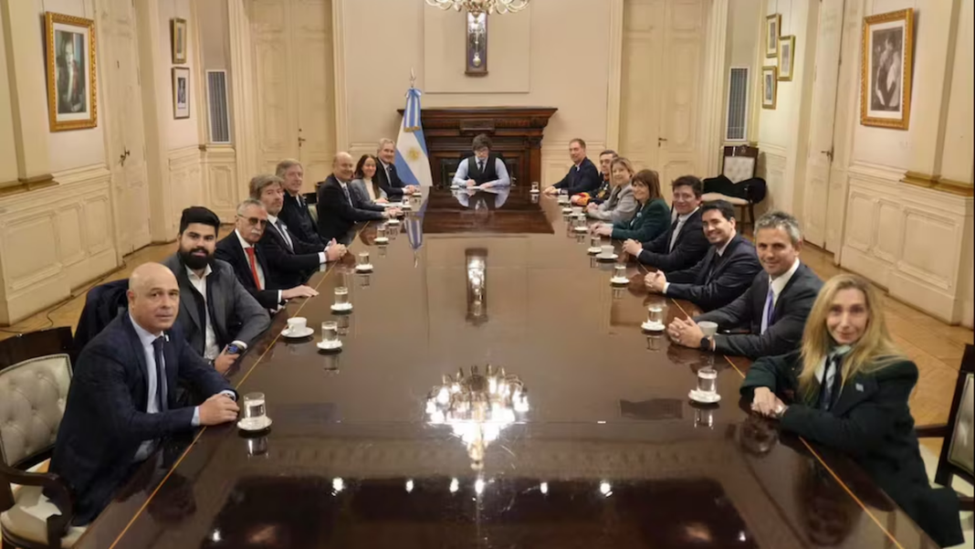 Presidente Javier Milei en reunión de Gabinete en Casa Rosada