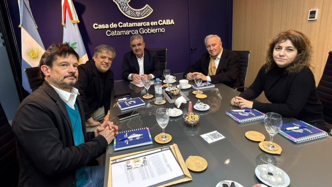 Reunión entre autoridades de Catamarca y la UBA para formación en idiomas