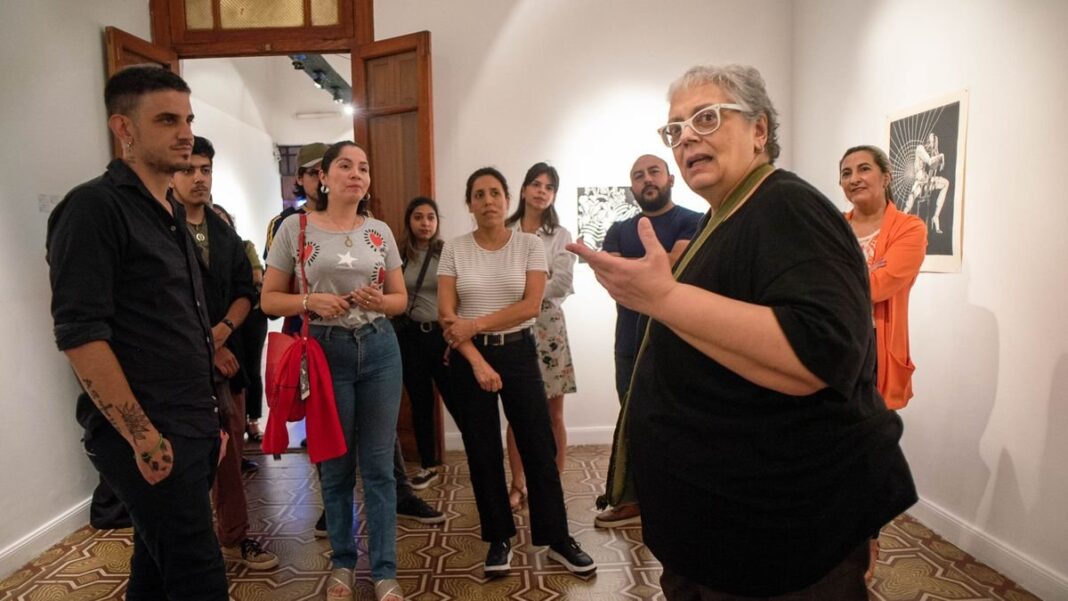 Grabado de la muestra Homenaje al Teatro de Ada Cigno en el Museo Laureano Brizuela