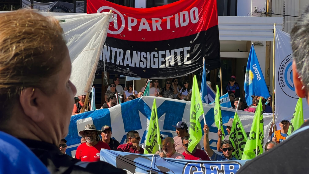 Logotipo del Partido Intransigente