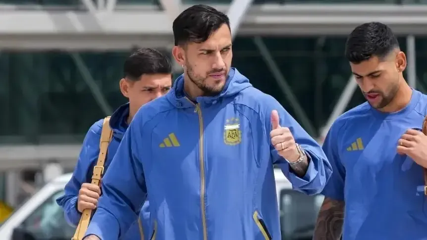Leandro Paredes durante un partido con la Selección Argentina