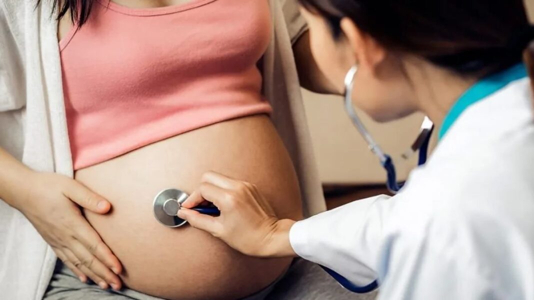 Obstétricas realizan un trabajo integral con sus pacientes