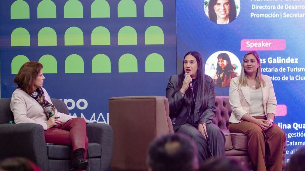 Panel de mujeres líderes en turismo durante la Expo Catamarca 2026