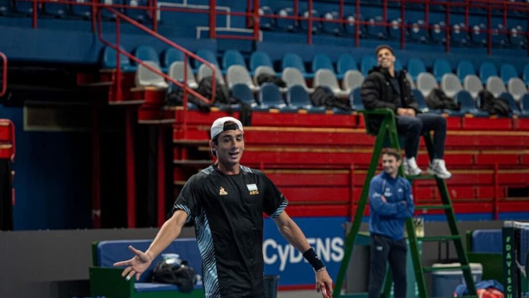 Juan Manuel La Serna durante un entrenamiento de la Selección Argentina de Tenis