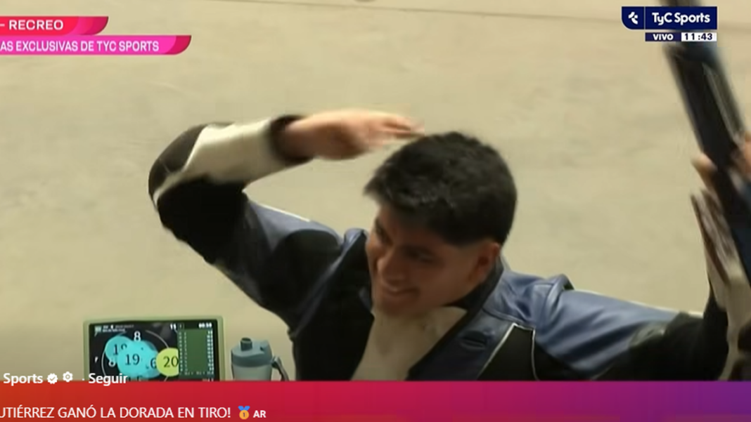 Julián Gutiérrez durante la competencia de rifle de aire 10 metros en los Juegos Suramericanos Santa Fe 2026
