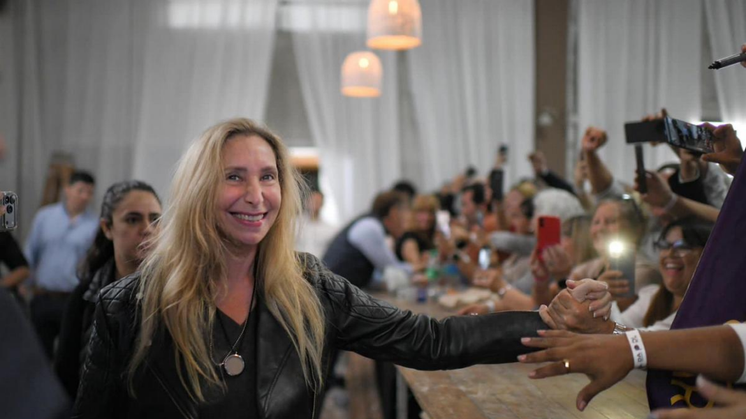 Karina Milei durante su visita a la Feria Internacional de Turismo