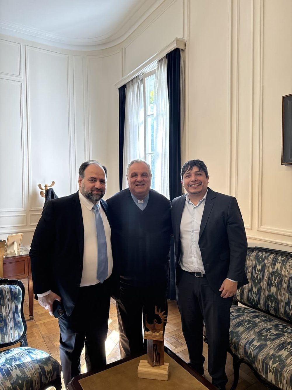 Reunión entre Sebastián Nóblega y monseñor Marcelo Colombo