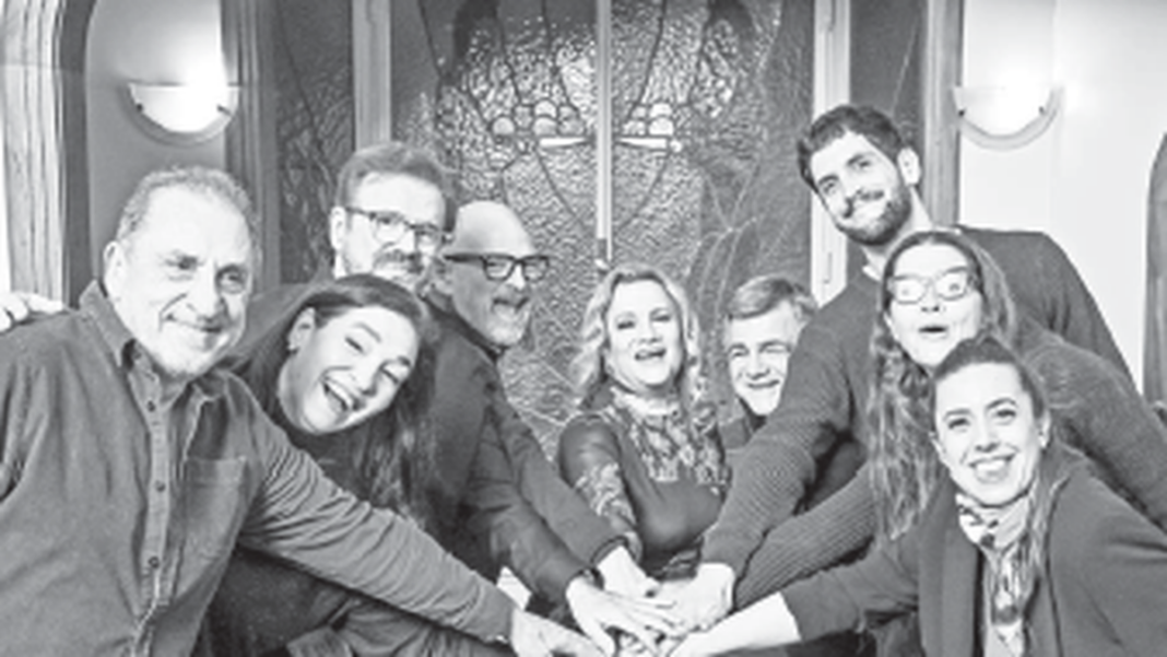 Los hermanos Lucía y Joaquín Galán, integrantes de Pimpinela, anuncian su película