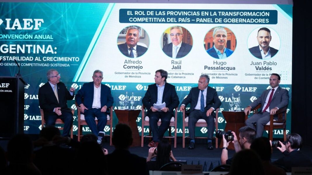 Raúl Jalil en la Convención del IAEF
