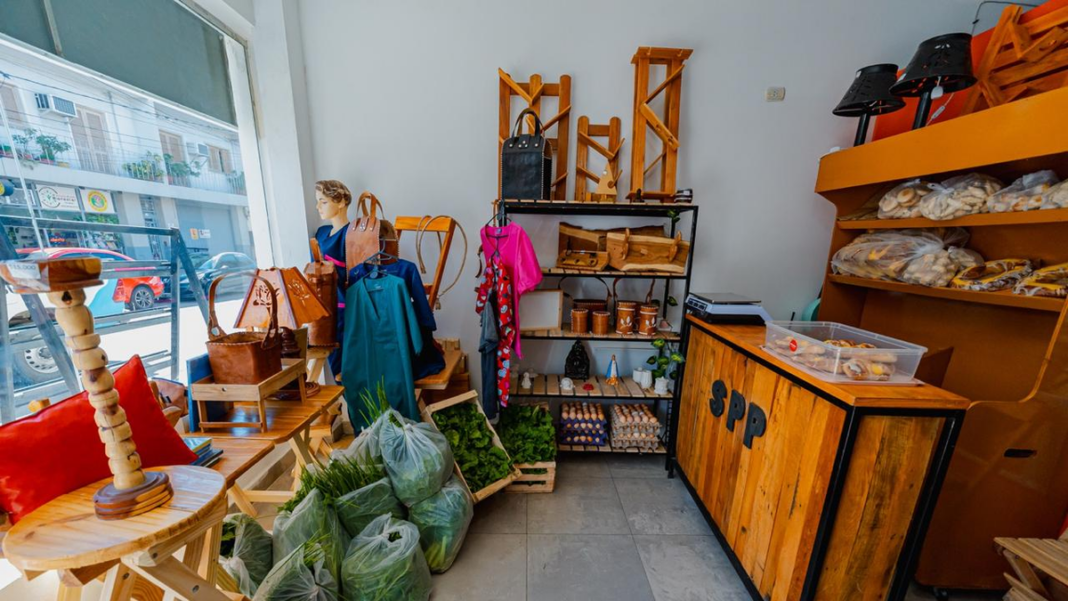 Local de venta de productos del Servicio Penitenciario Provincial en Mota Botello 709, Local 3