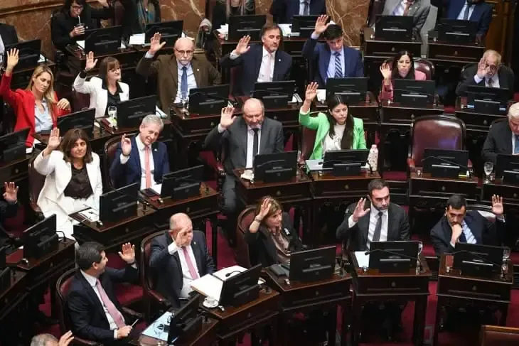 Sesión en el Senado de la Nación durante la votación de la reforma al régimen de Zona Fría