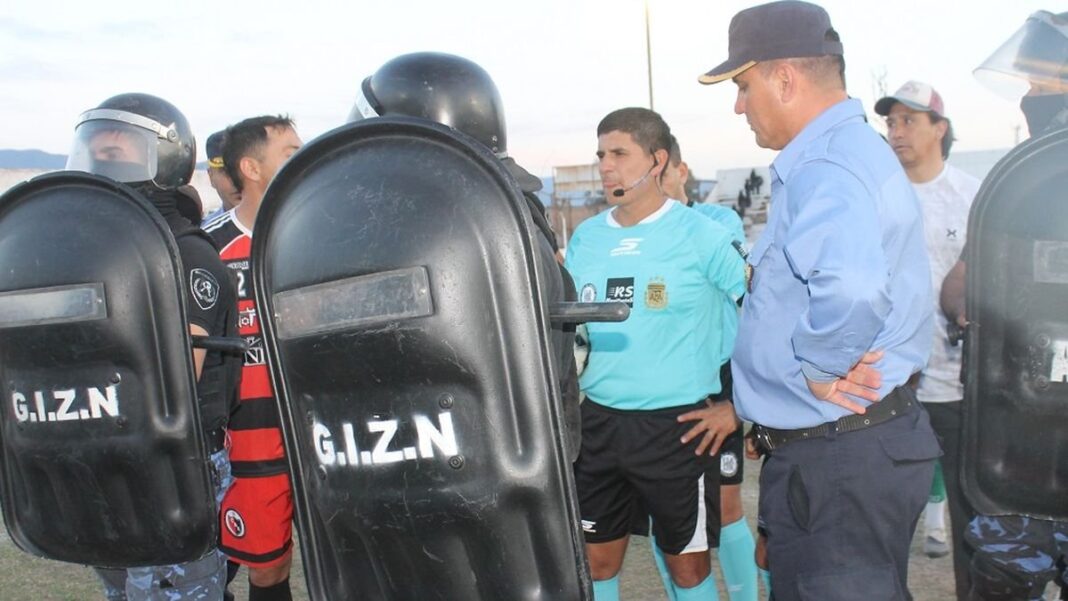 Estadio Primo A. Prevedello durante el partido suspendido entre San Martín de El Bañado y Defensores de Esquiú
