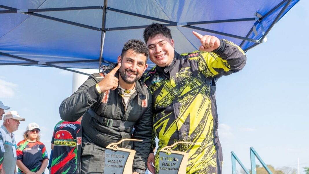 Tomás Vega y Alfredo Espadín celebran la victoria en el Rally Ciudad de Frías