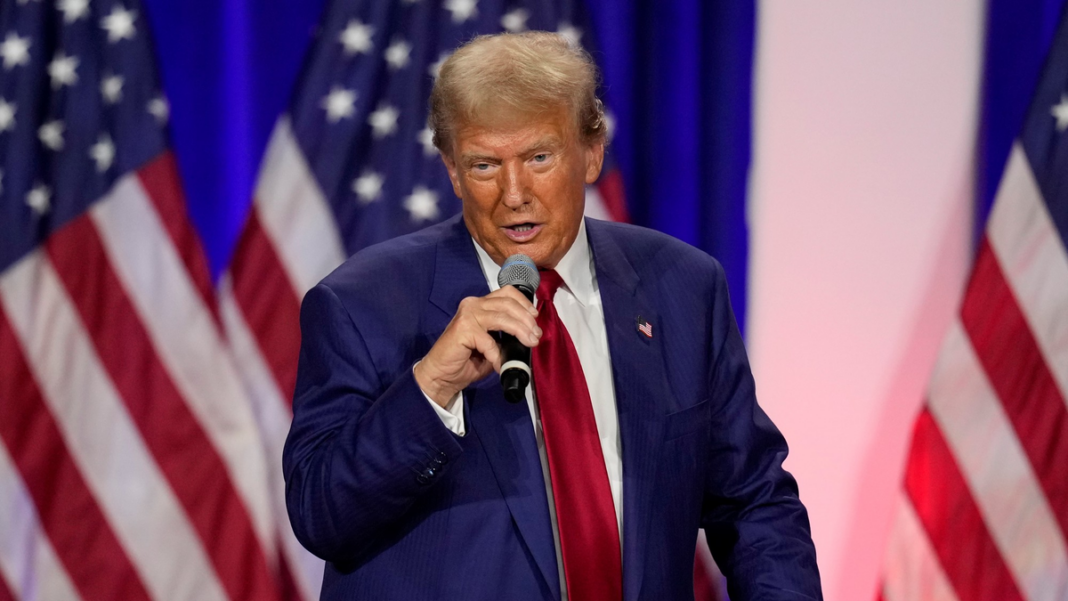 Donald Trump durante una conferencia de prensa