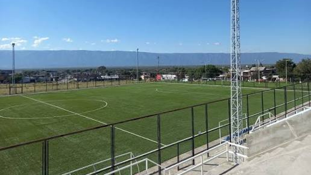 Comunicado del Club Atlético Vélez Sarsfield sobre la presencia de legisladores de La Libertad Avanza en un torneo infantil