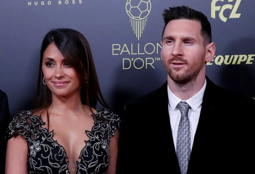Antonela Roccuzzo junto a Lionel Messi en la gala del Balón de Oro de 2019