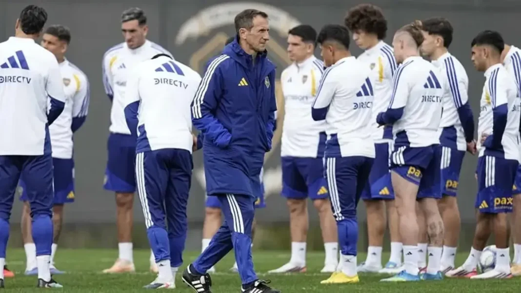 Rodolfo Arruabarrena, entrenador de Boca Juniors, durante un entrenamiento