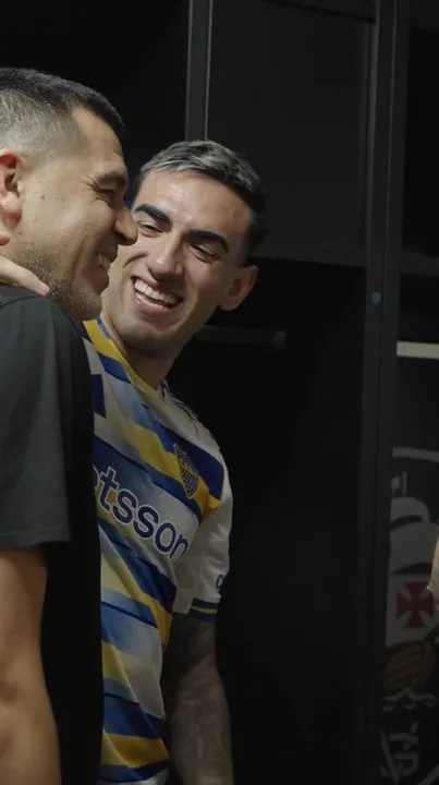 Plantel de Boca celebrando en el vestuario del Maracaná
