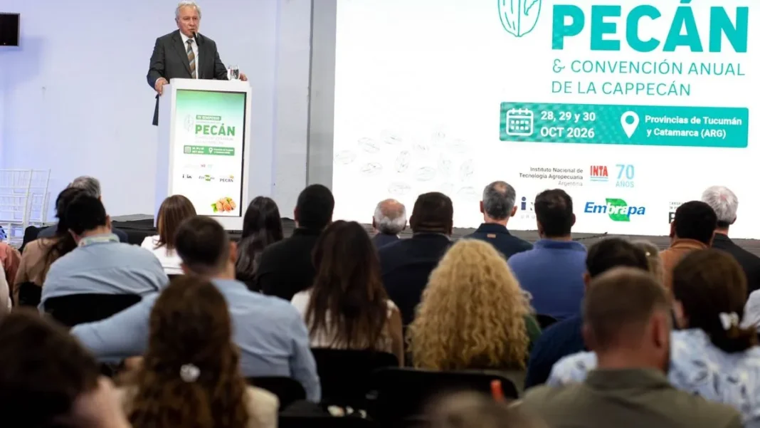 Vicegobernador Rubén Dusso durante su disertación en el IV Simposio Sudamericano de Pecán