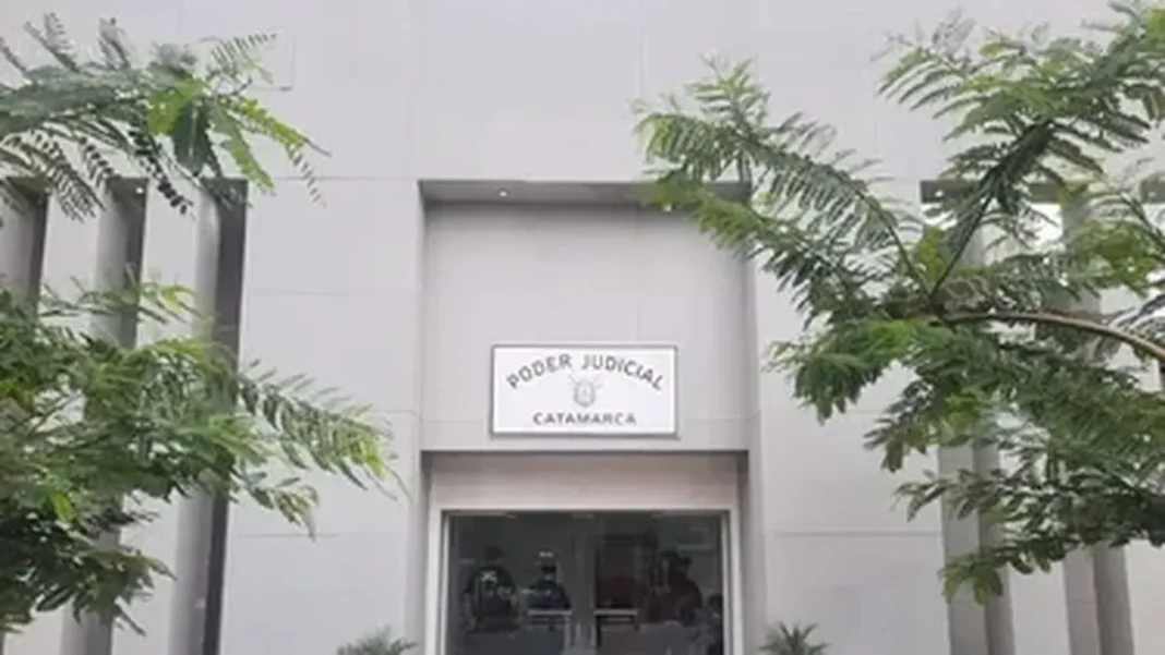 Fiscalías especializadas intervienen por difusión de material íntimo y ciberbullying en el Colegio Pía Didoménico