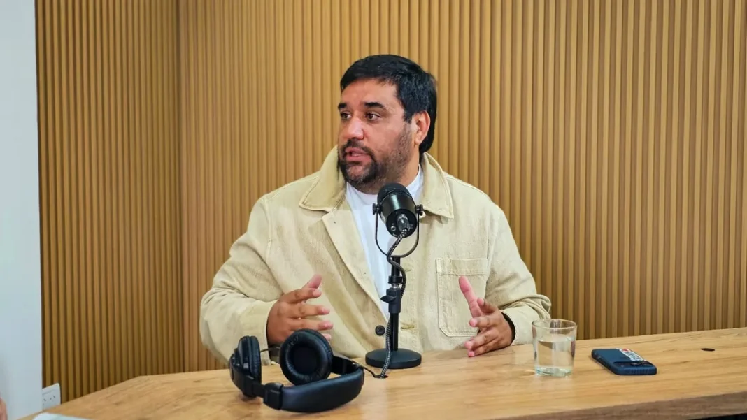 Manuel Gómez Bello, presidente de la Cámara de Proveedores Mineros, en una entrevista radial.