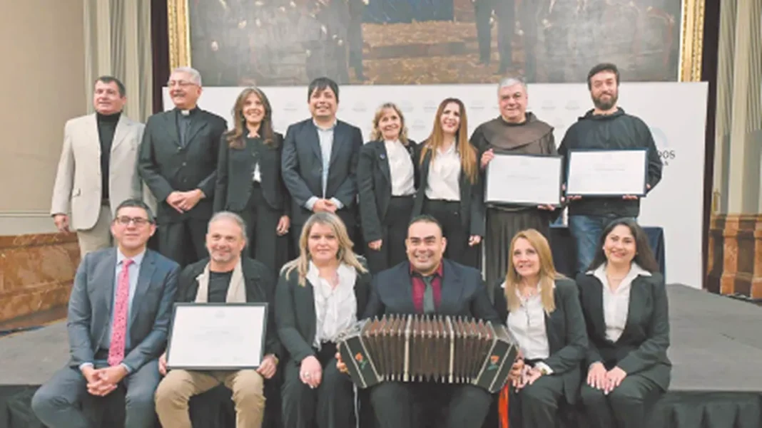 Salón de los Pasos Perdidos del Congreso de la Nación durante el homenaje a Fray Mamerto Esquiú