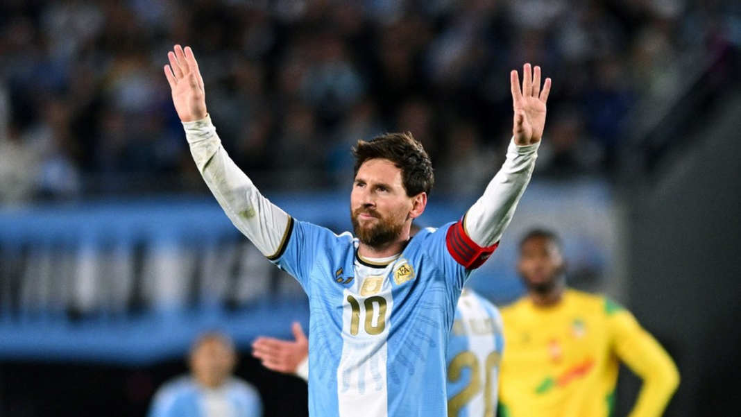 Lionel Messi durante su último partido con la Selección Argentina en el Estadio Monumental