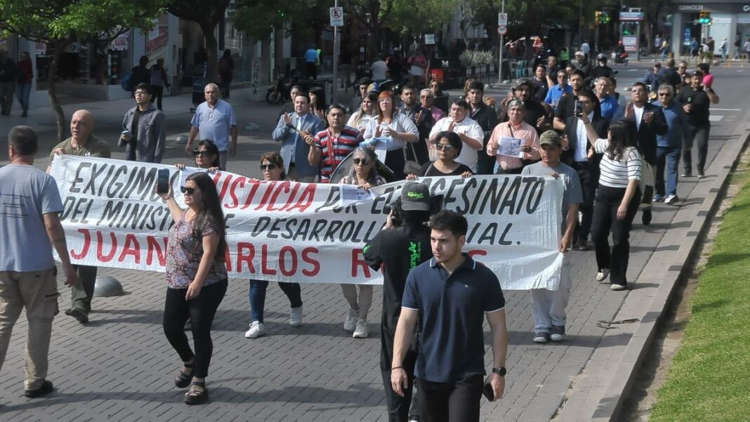 Marcha por justicia por Juan Carlos Rojas en el centro de Catamarca
