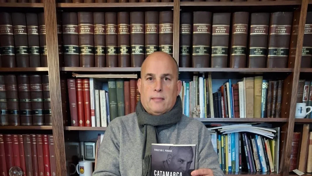 Portada del libro sobre Francisco 'Catamarca' Ocampo
