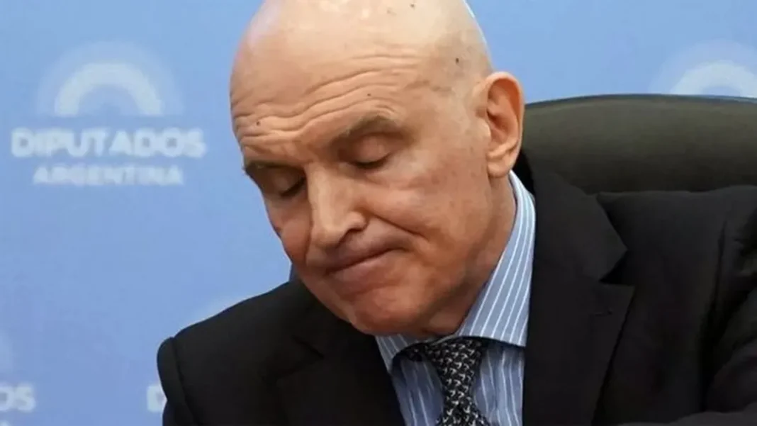 José Luis Espert durante una declaración pública