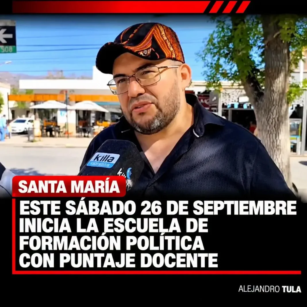 Docentes y militantes durante la presentación de la Escuela de Formación Política en Santa María
