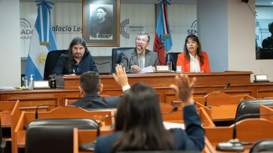 Sesión ordinaria en la Cámara de Senadores de Catamarca