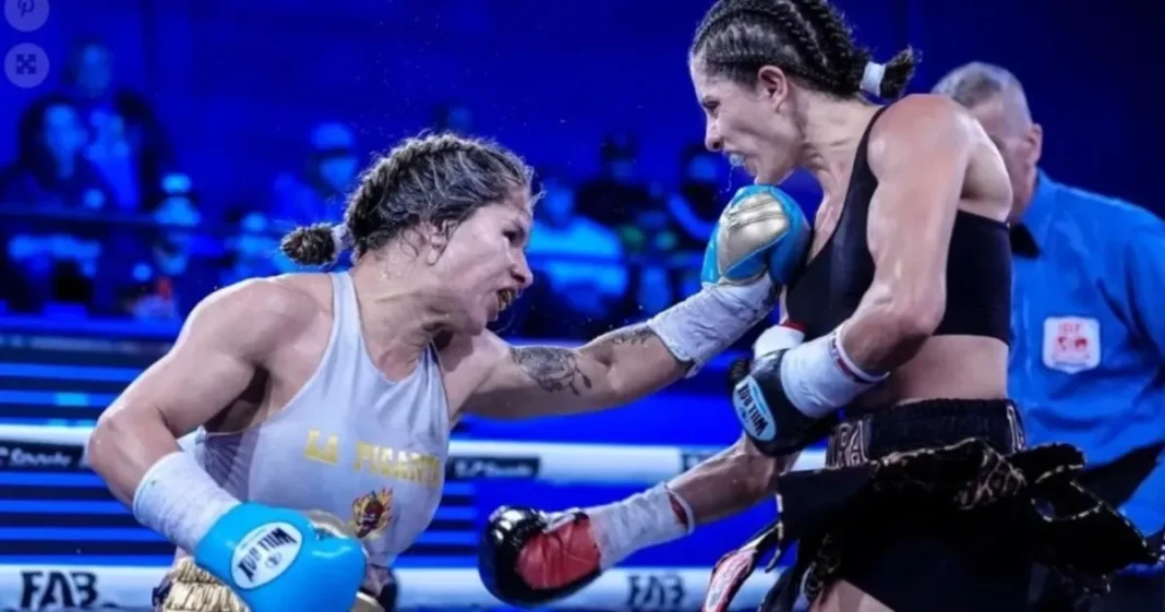 Sol Baumstarh durante un combate de boxeo