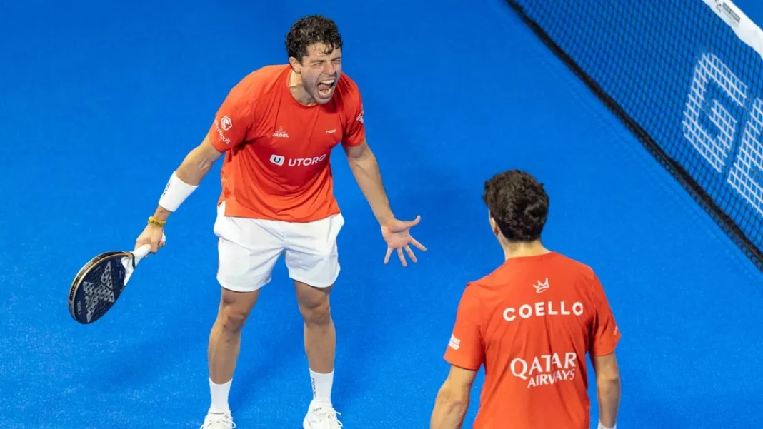 Agustín Tapia y Arturo Coello durante un partido de pádel