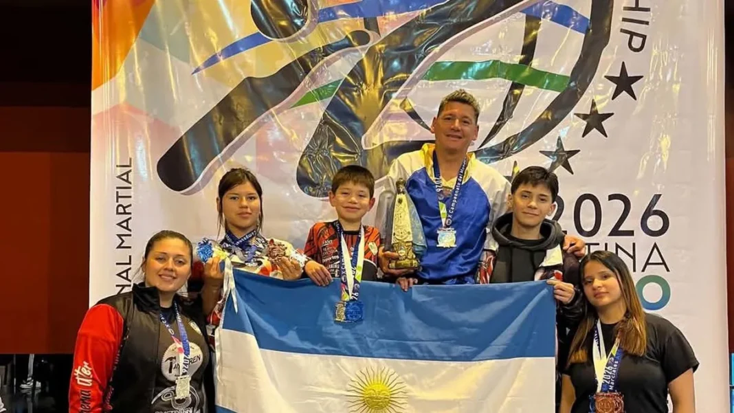 Delegación del Team Lucas Sosa de Catamarca en el Campeonato Mundial de Artes Marciales