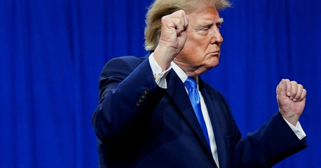 Donald Trump anunciando la creación de la Fuerza de la Superinteligencia